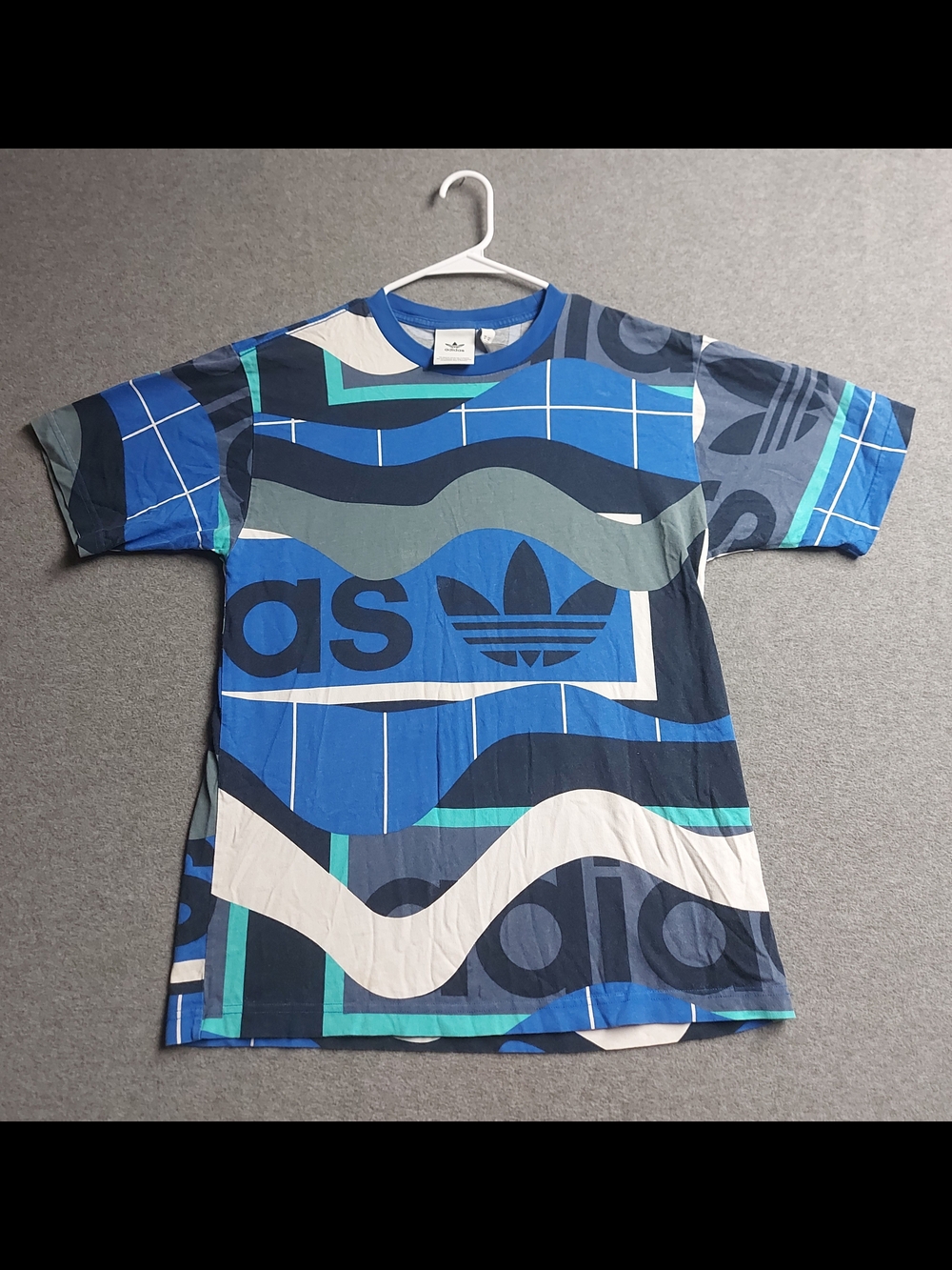 Adidas Blue Geometric Abstract Graphic Print Short Sleeve T-Shirt Medium